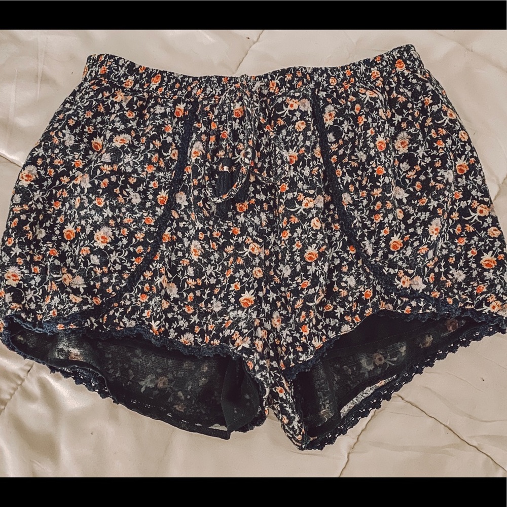 AMERICAN EAGLES SHORTS